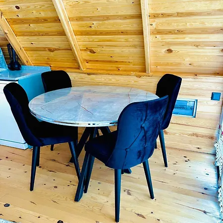 Kalkan'da Dogal Ahsap Ev, 2 Yatak Odasi, 1 Banyo, Wi-fi