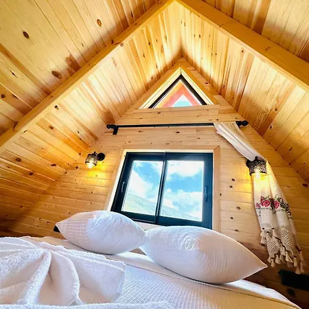 Kalkan'da Dogal Ahsap Ev, 2 Yatak Odasi, 1 Banyo, Wi-fi Feriehus Kaş