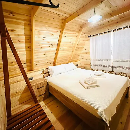 Feriehus Kalkan'da Dogal Ahsap Ev, 2 Yatak Odasi, 1 Banyo, Wi-fi Kaş