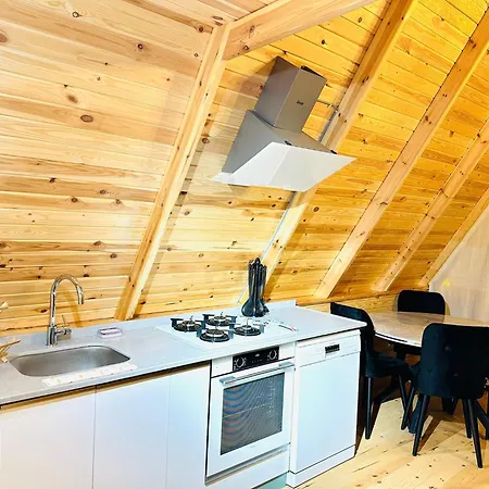 Feriehus Kalkan'da Dogal Ahsap Ev, 2 Yatak Odasi, 1 Banyo, Wi-fi Kaş