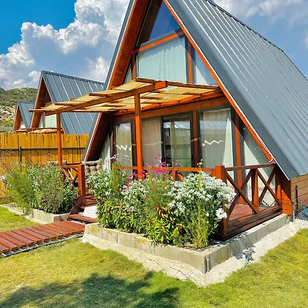 Kalkan'da Dogal Ahsap Ev, 2 Yatak Odasi, 1 Banyo, Wi-fi Feriehus *